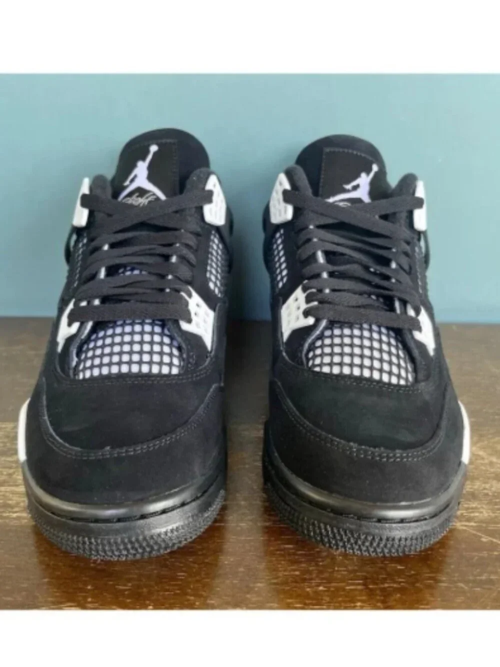 Air Jordan 4 Retro White Thunder